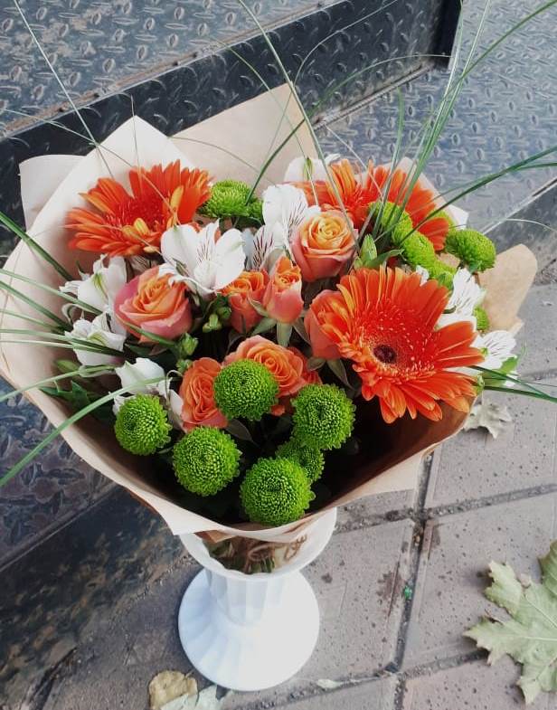 Букет цветов из: Герберы, Хризантемы, Альстромерии и Розы в Таврическом