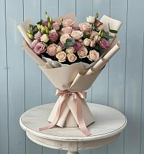 Букет цветов из:  Розы и Лизиантусы #REPLACE_PRED# Таврическом