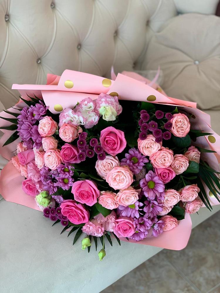 Букет цветов из: Хризантемы, Розы и Лизиантусы в Таврическом