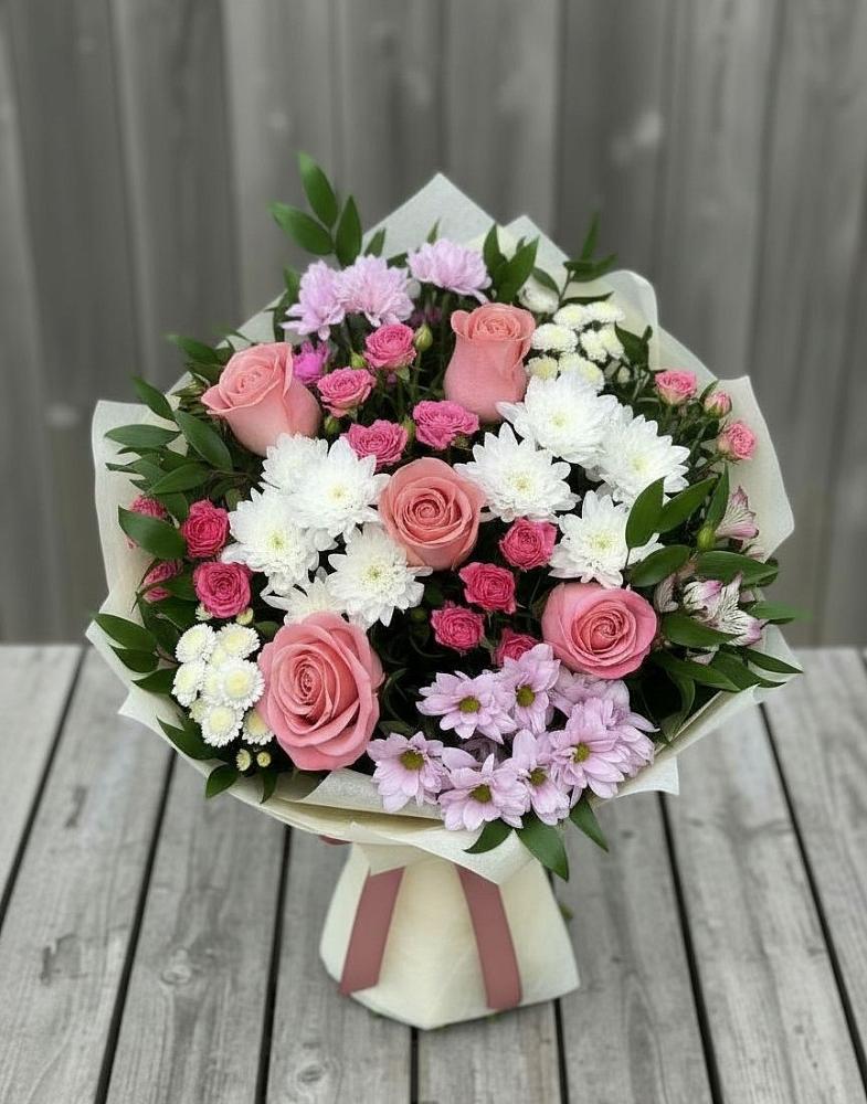 Букет цветов из: Альстромерии, Гвоздики, Розы и Хризантемы в Таврическом