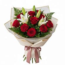 Букет цветов из:  Лилии и Розы в Таврическом