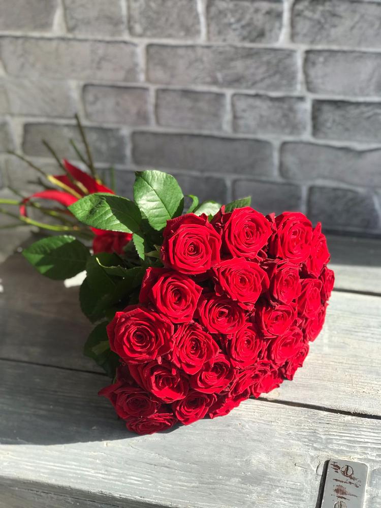 Букет Красные розы Фридом в Таврическом