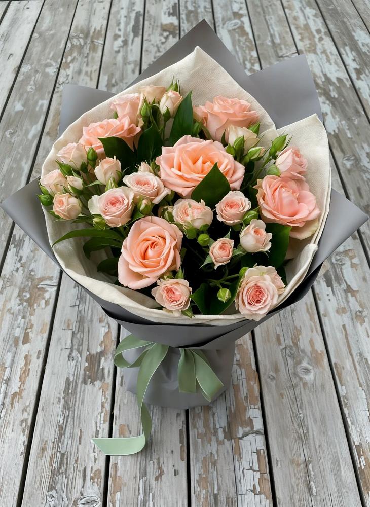 Букет цветов из: Розы в Таврическом