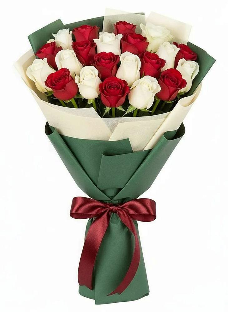 Букет Микс из красных и белых роз в Таврическом