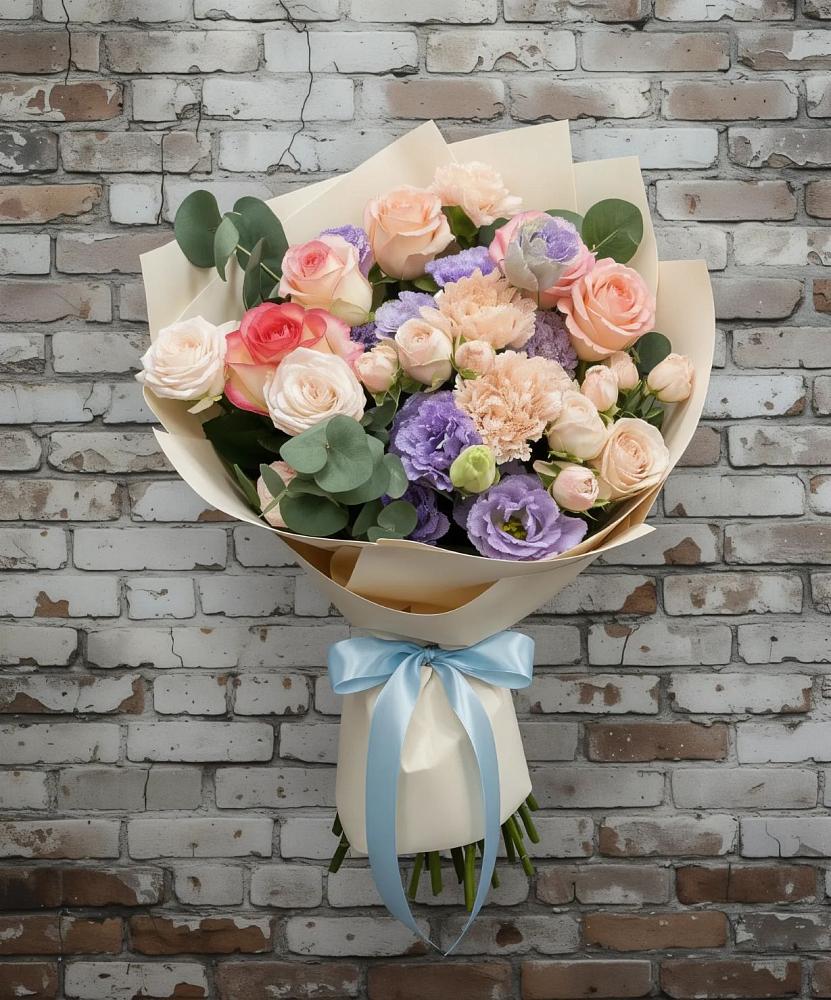 Букет цветов из: Розы, Лизиантусы и Гвоздики в Таврическом