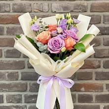 Букет цветов из:  Лизиантусы и Розы #REPLACE_PRED# Таврическом