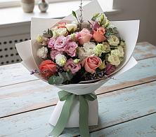 Букет цветов из:  Розы, Лизиантусы и Гвоздики в Таврическом