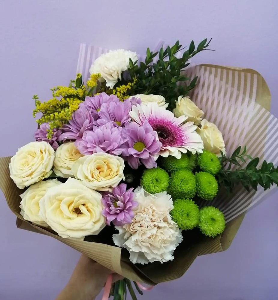 Букет цветов из: Хризантемы, Розы, Гвоздики и Герберы в Таврическом