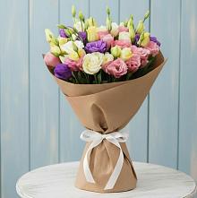 Букет цветов из:  Лизиантусы в Таврическом