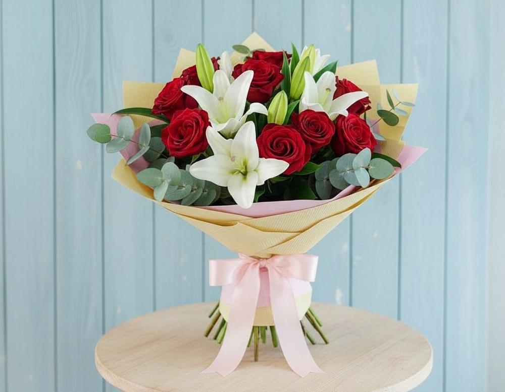 Букет цветов из: Лилии и Розы в Таврическом